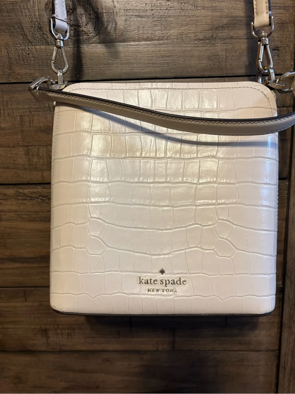 Kate Spade New York Marti Croc Embossed Bucket‎ Bag Ivory Cream Crossbody Purse